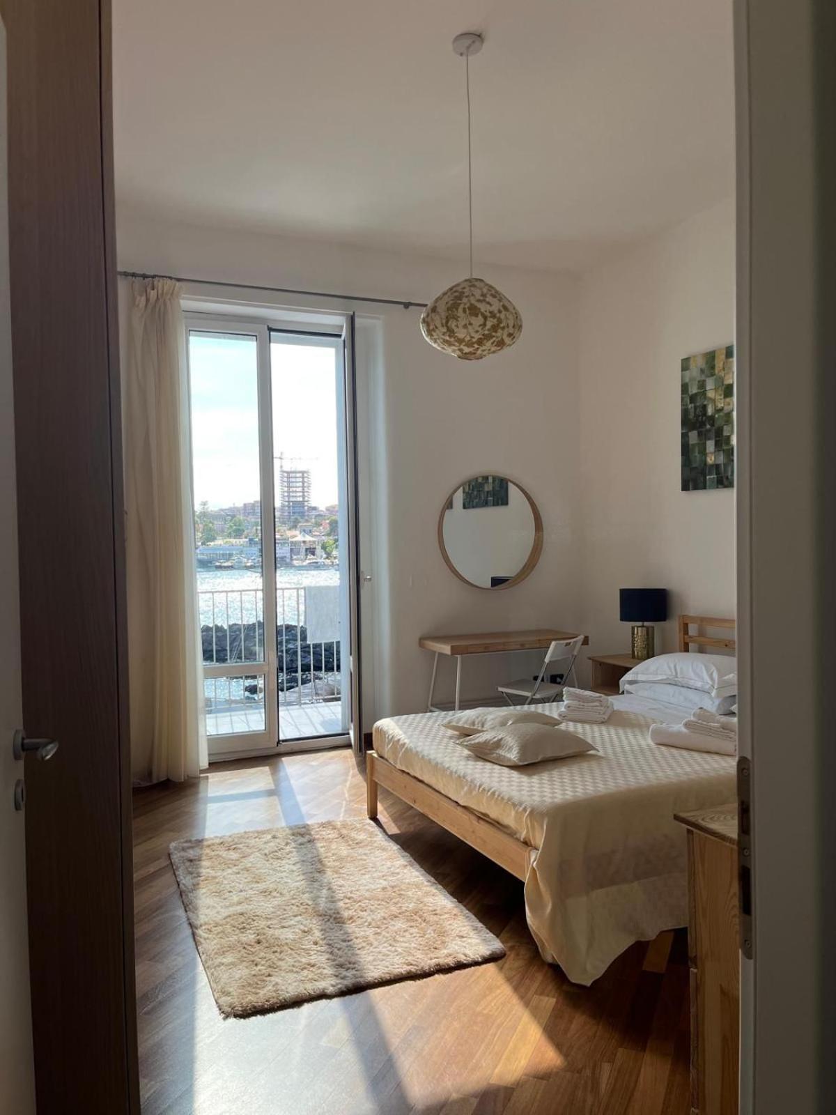 Idream Apartment & Rooms Катанія Екстер'єр фото
